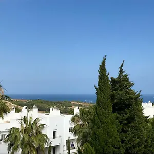 https://estepona-golf-apartment-with-seaview.es-andalucia.com
